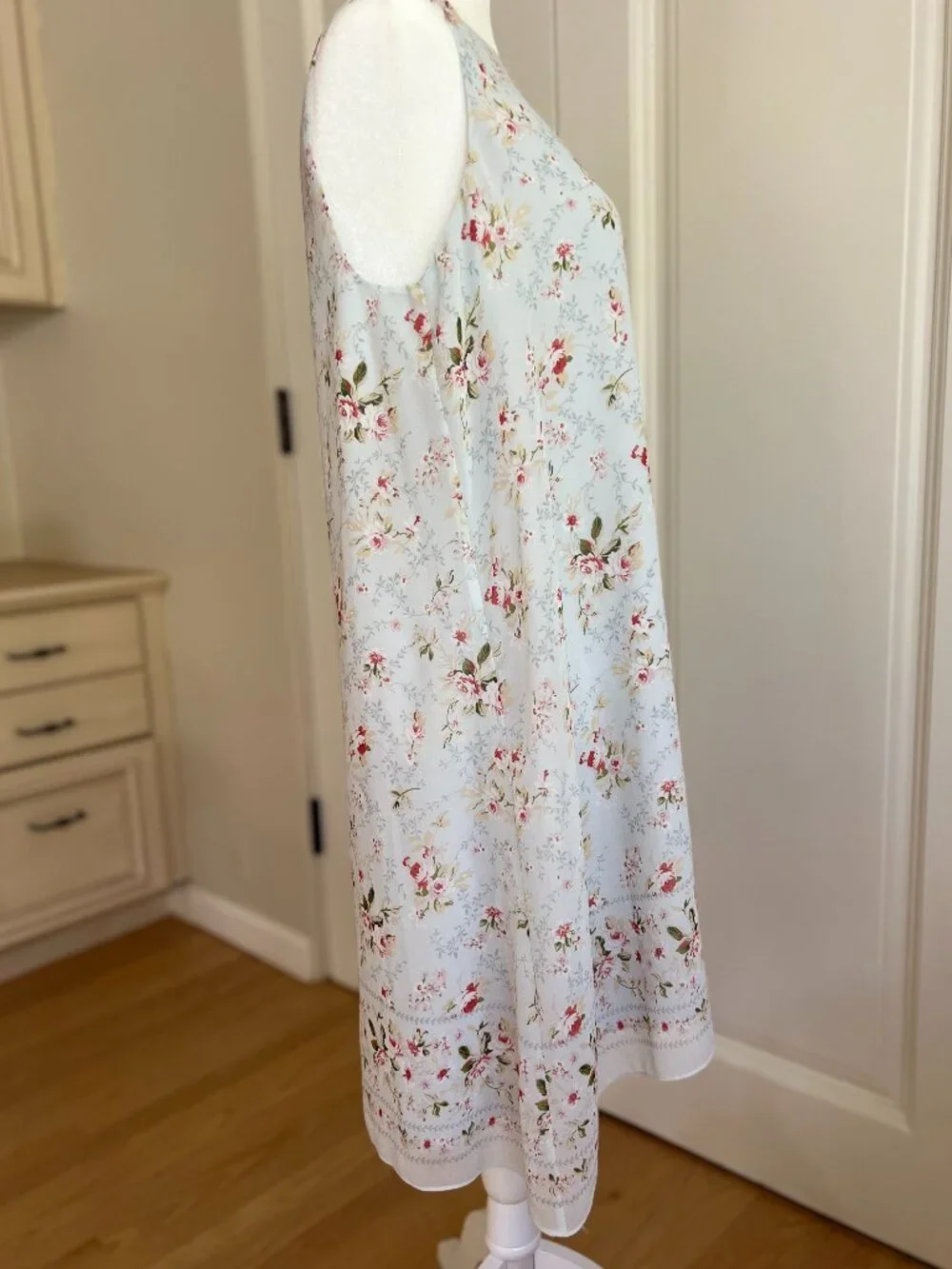Max Edition Size S Sleeveless Light Blue with Flowers Summer Dress - Picture 2 of 9
